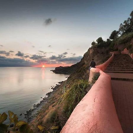 Вілла Lontano Dal Caos A Due Passi Dal Mare Condro Екстер'єр фото